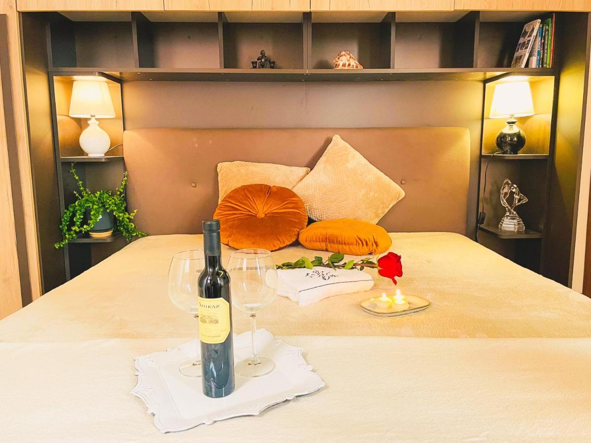 Apartment Trevi Fountain Luxury