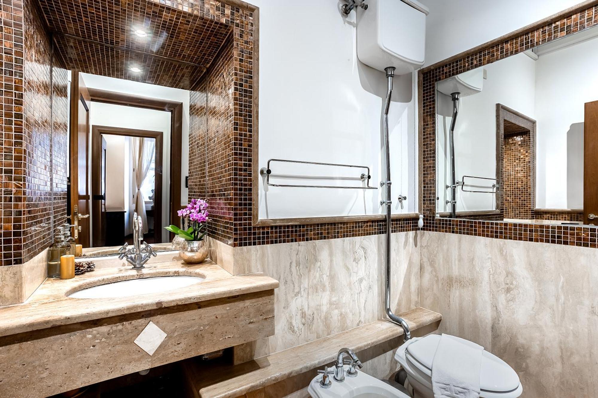 Trevi Fountain Luxury Apartment Rom